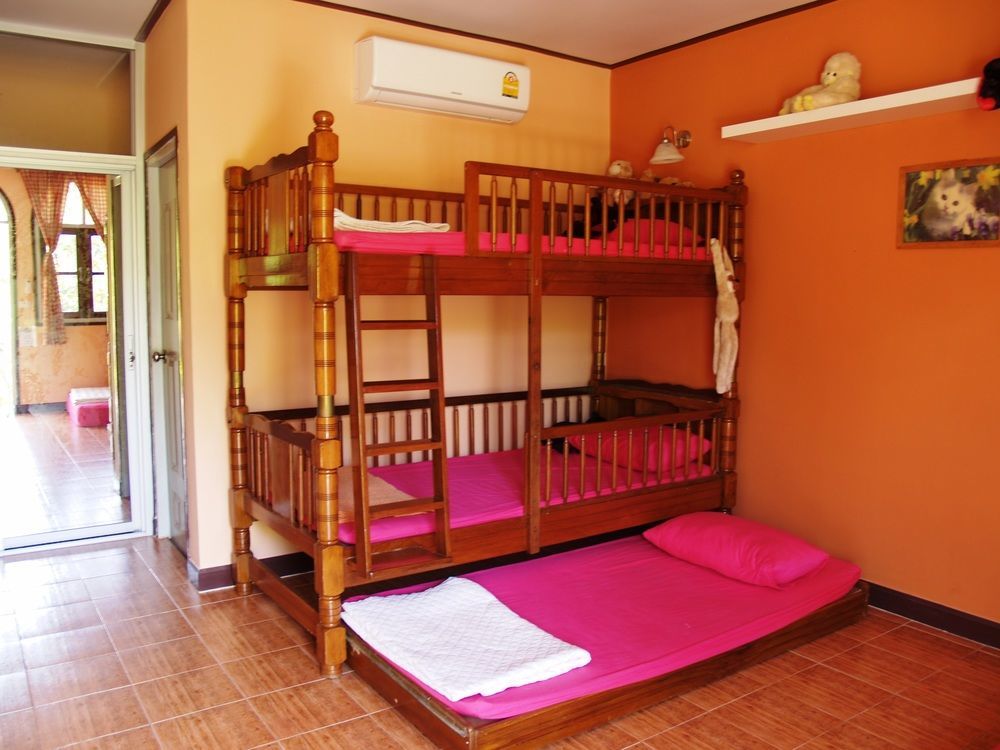 Cowboy Farm Resort Pattaya Ban Huai Yai Exteriör bild